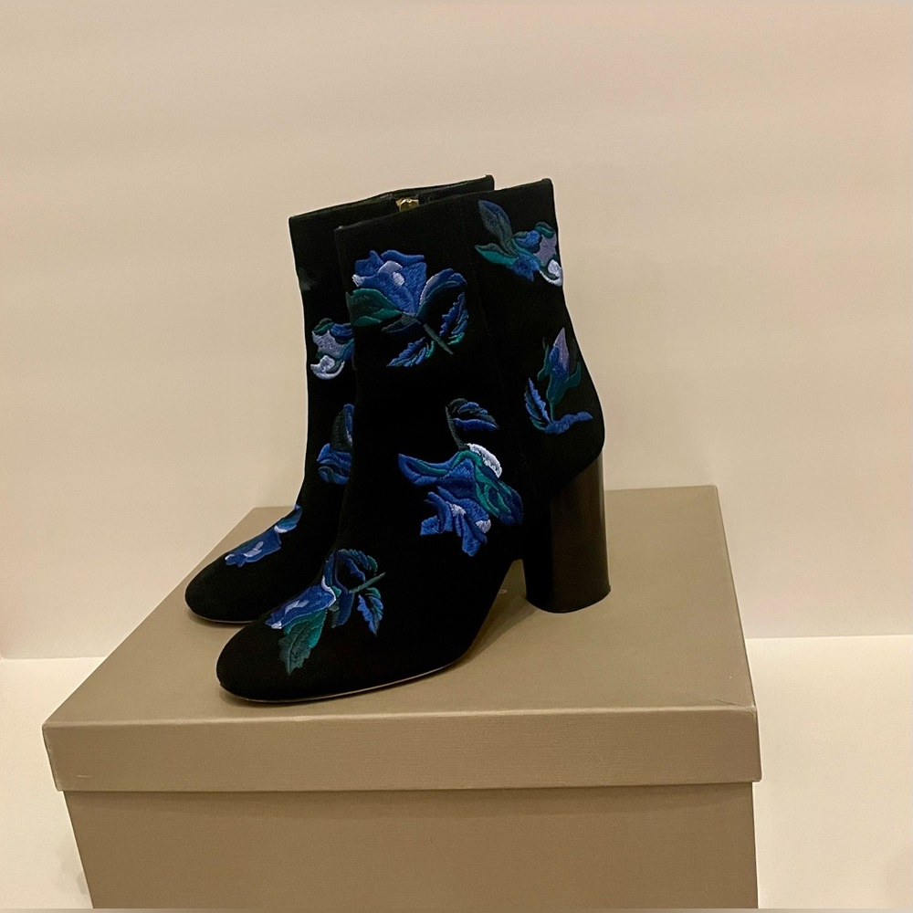 Club Monaco Anisa Bottie